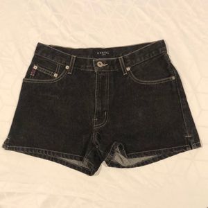 Y2K Vintage Guess Jeans shorts from 2001 😎